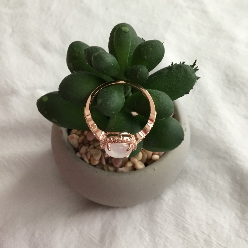 FASHION JEWELRY DIANTY ROUND RING - Picture 5 of 8